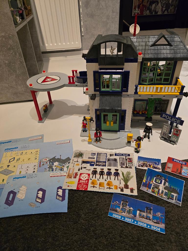 Playmobil Politieburo met uitbreidingen, Ophalen of Verzenden, Zo goed als nieuw, Los playmobil