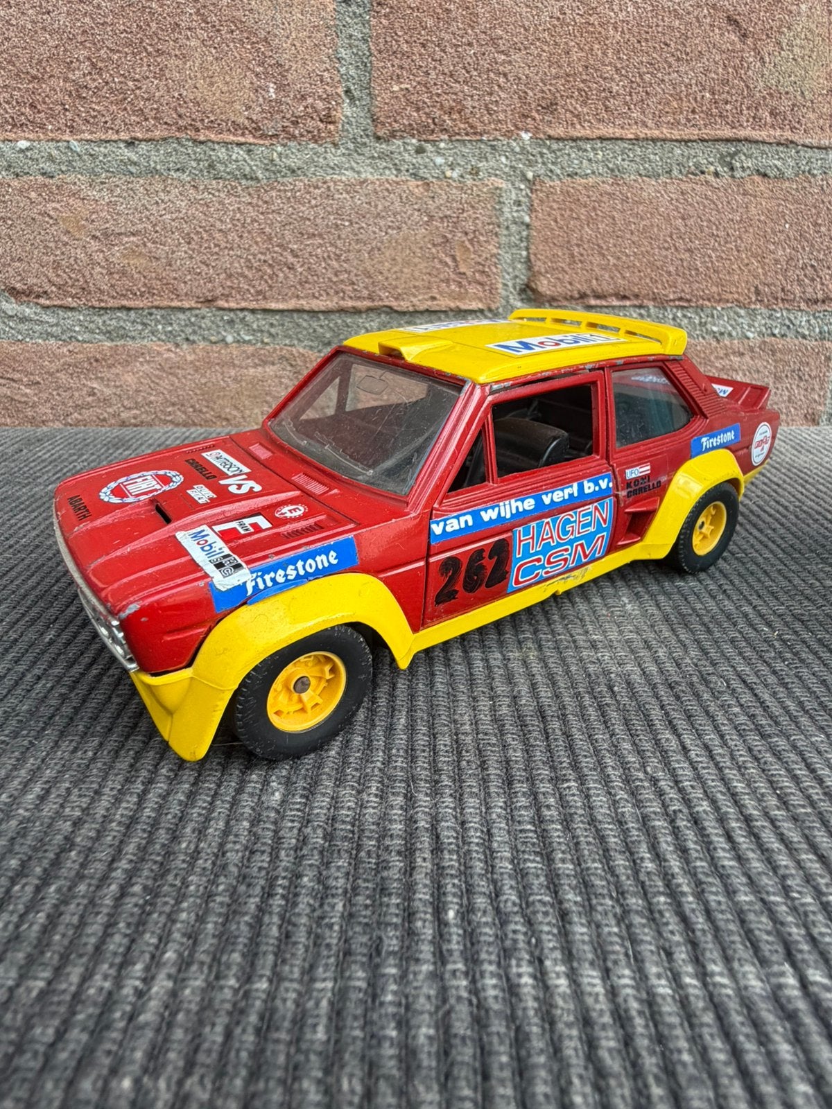 1:24 Fiat 131 Abarth rally, Ophalen of Verzenden, Gebruikt, Auto, Bburago