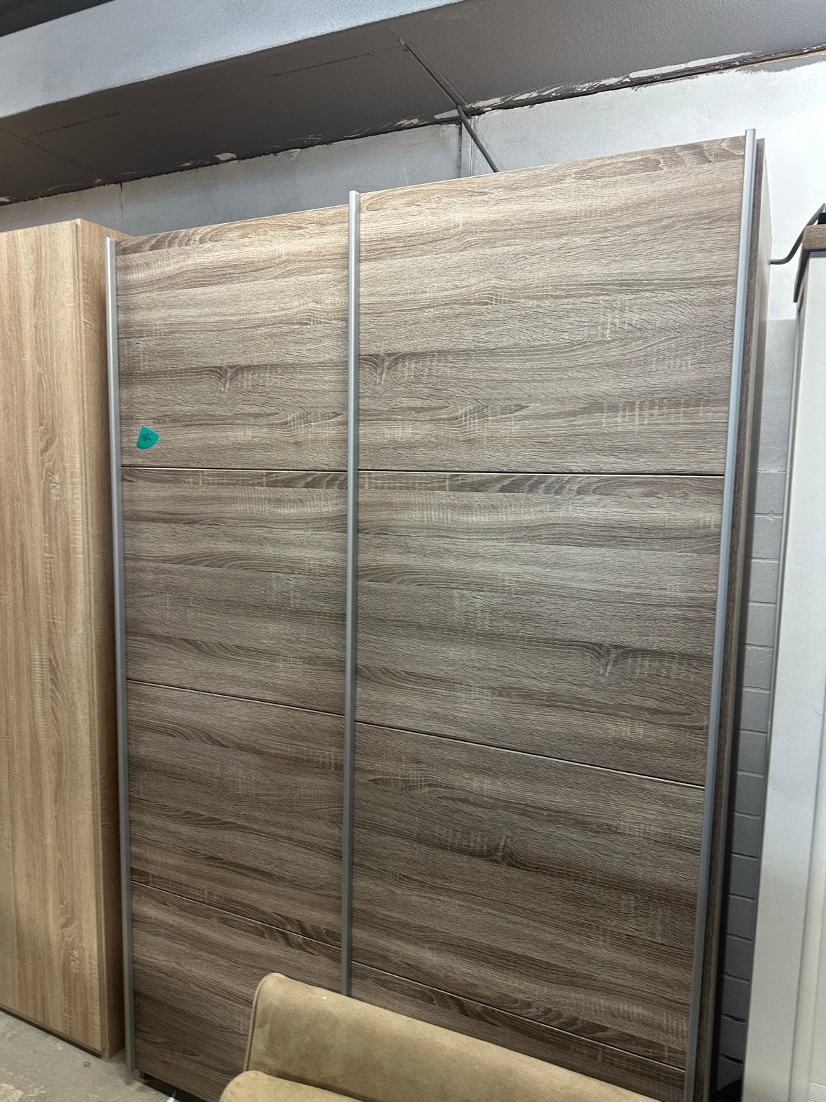 Moderne kledingkast met schuifdeuren, Huis en Inrichting, Kasten | Kledingkasten, Ophalen, Met plank(en), 100 tot 150 cm, 200 cm of meer