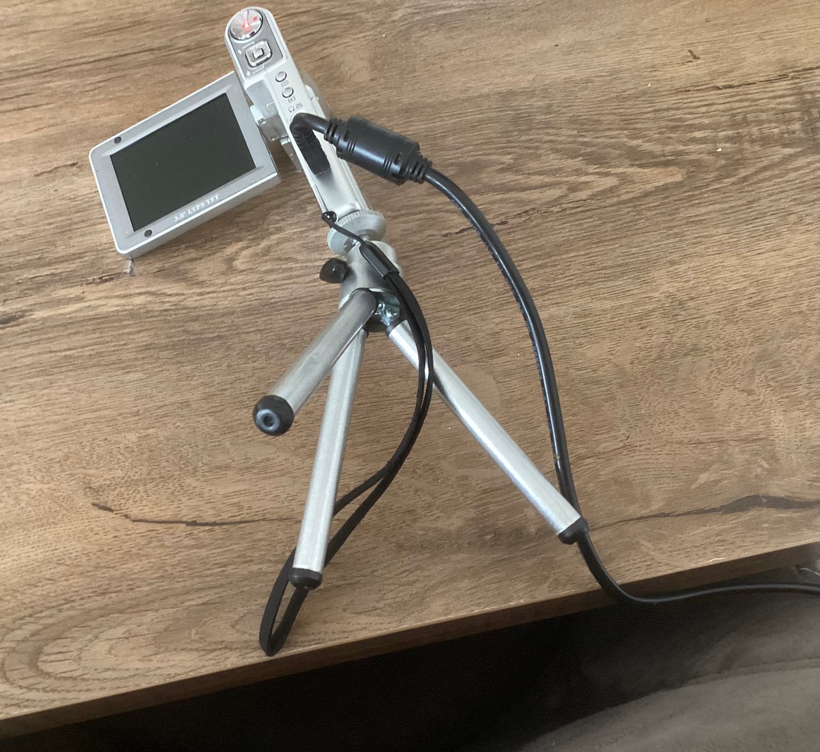Compacte digitale videocamera met statief merk JTC, Audio, Tv en Foto, Videocamera's Digitaal, Gebruikt, Camera, Overige soorten