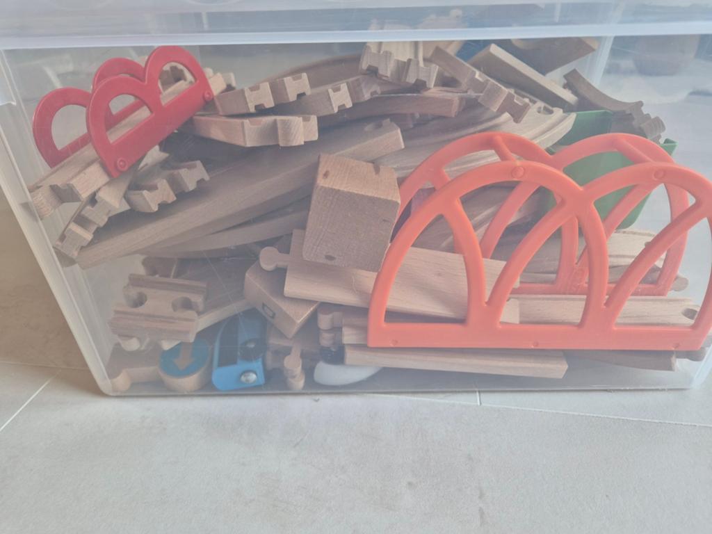 Nieuwstaat Ikea Lillabo Electrische treinset houten trein, Ophalen of Verzenden, Zo goed als nieuw, Handmatig, Overige merken