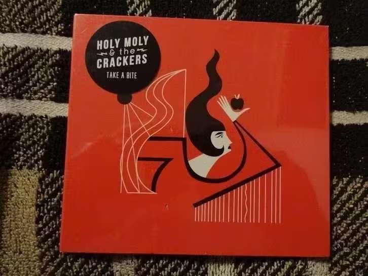 CD Holy Moly & The Crackers ‎- Take A Bite PLR004CD Sealed, Cd's en Dvd's, Cd's | Rock, Ophalen of Verzenden, Nieuw in verpakking