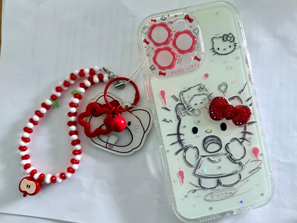 Nieuwe Hello Kitty telefoonhoesje + bedel iPhone 16 Pro Max, Kunststof, IPhone 16 Pro Max, Overige merken, Nieuw