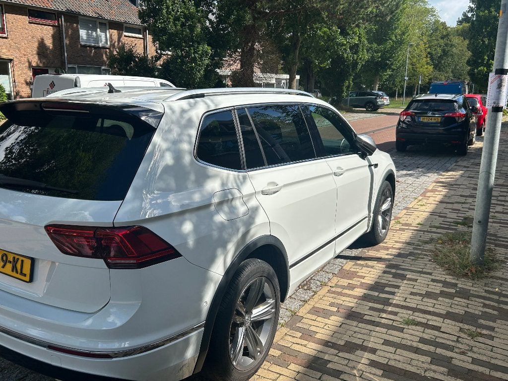 VW Tiguan Allspace 2.0 TDI Highline Bus – HUD Panodak R-Line, Voorwielaandrijving, Euro 6, 4 cilinders, 2000 kg