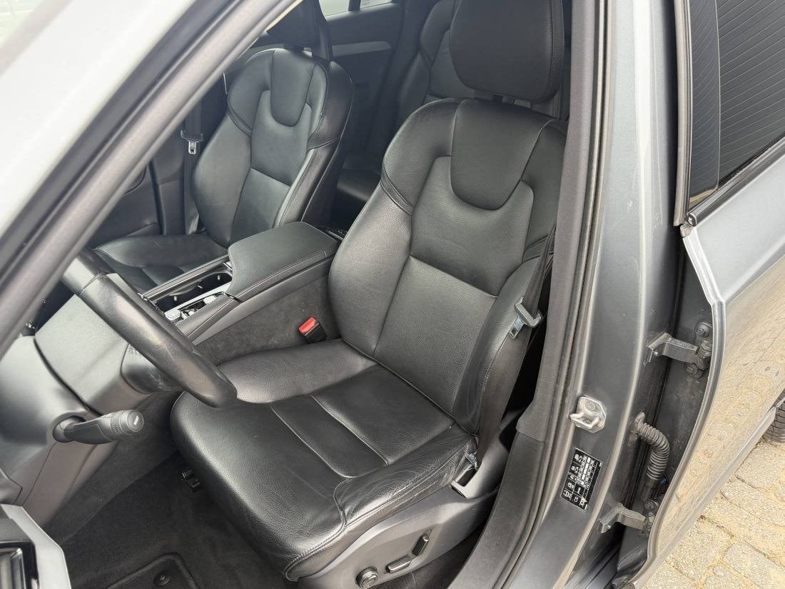 Foto 12 van Volvo XC90 - 2.0 D5 AWD Inscription