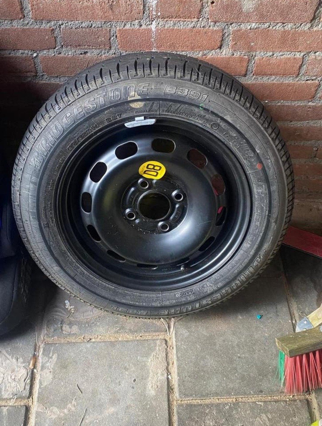 Nieuw reservewiel - Thuiskomertje: Bridgestone 175/65R14

82, Auto diversen, Auto-accessoires, Ophalen of Verzenden, Nieuw