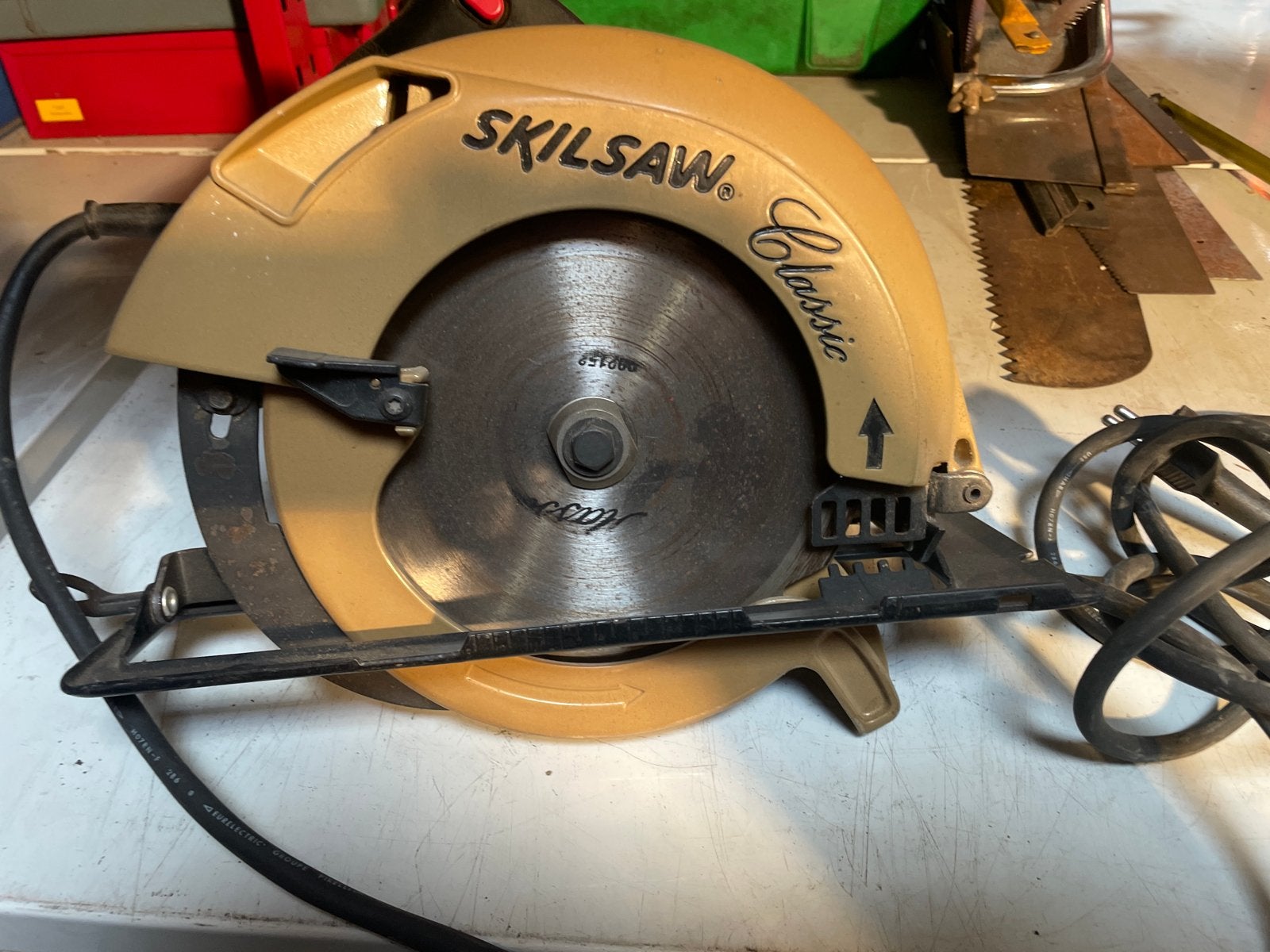 Skilsaw Classic Cirkelzaag 1350W - Krachtig en Betrouwbaar, Ophalen, Gebruikt, Cirkelzaag, 70 mm of meer