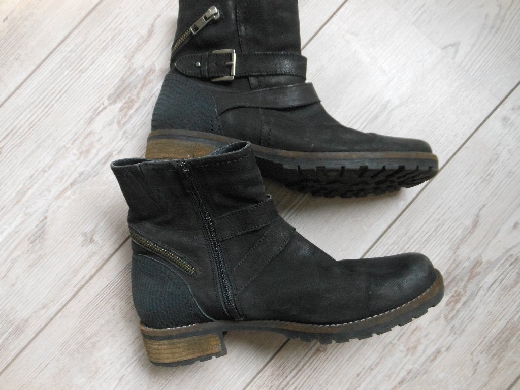 Leren laarsjes van HELIOFORM, Kleding | Dames, Zwart, Lage of Enkellaarzen, Ophalen of Verzenden, Zo goed als nieuw