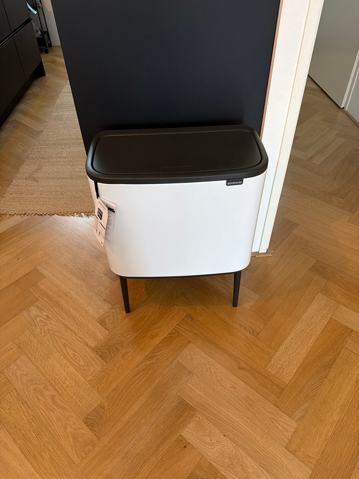 Brabantia Bo Touch Bin Prullenbak - Wit met Zwart Deksel, Ophalen, 50 – 75, Nieuw, Metaal