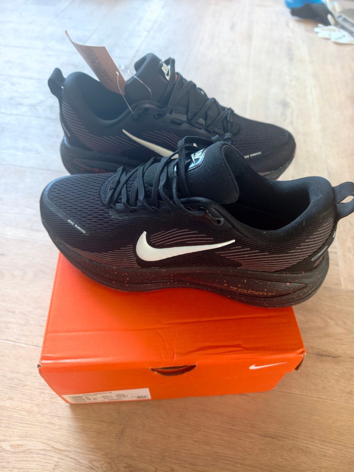 Nike Vomero 18 - IH4454 001 - maat 41 - Nieuw, Ophalen of Verzenden, Nieuw