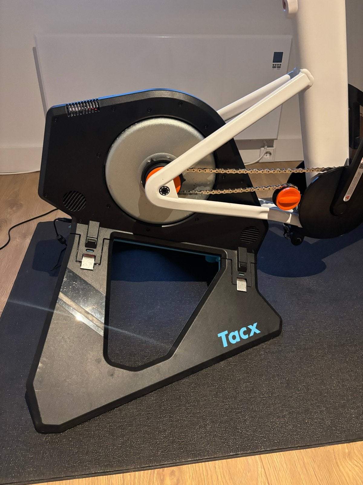 Tacx Neo 2T Smart Trainer, Sport en Fitness, Wielrennen, Ophalen of Verzenden, Zo goed als nieuw, Overige typen