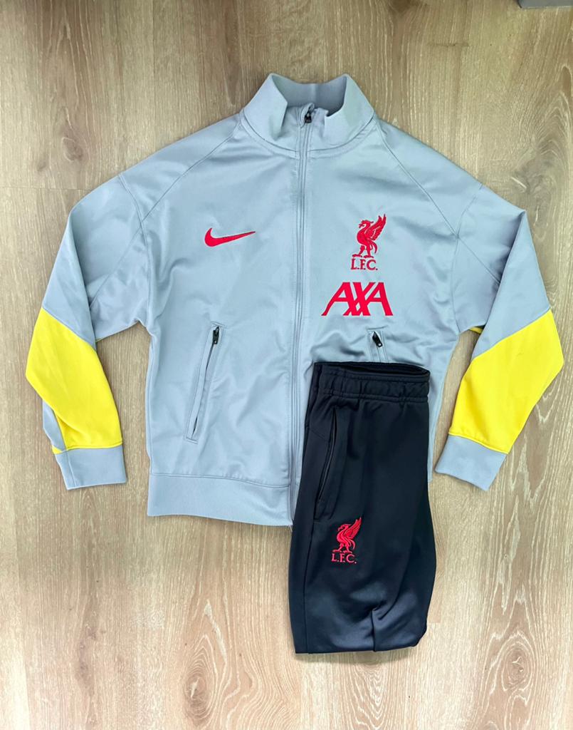 Liverpool trainingspak Nike 24/25 Maat 137-147, Gebruikt, Jongen of Meisje, Sport- of Zwemkleding, Ophalen of Verzenden