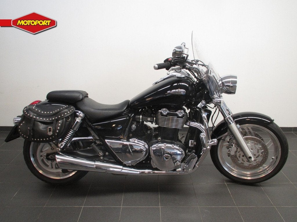 Triumph THUNDERBIRD (bj 2012), Triumph Motocycles, Chopper, Bedrijf, Triumph.Benelux@triumph.co.uk