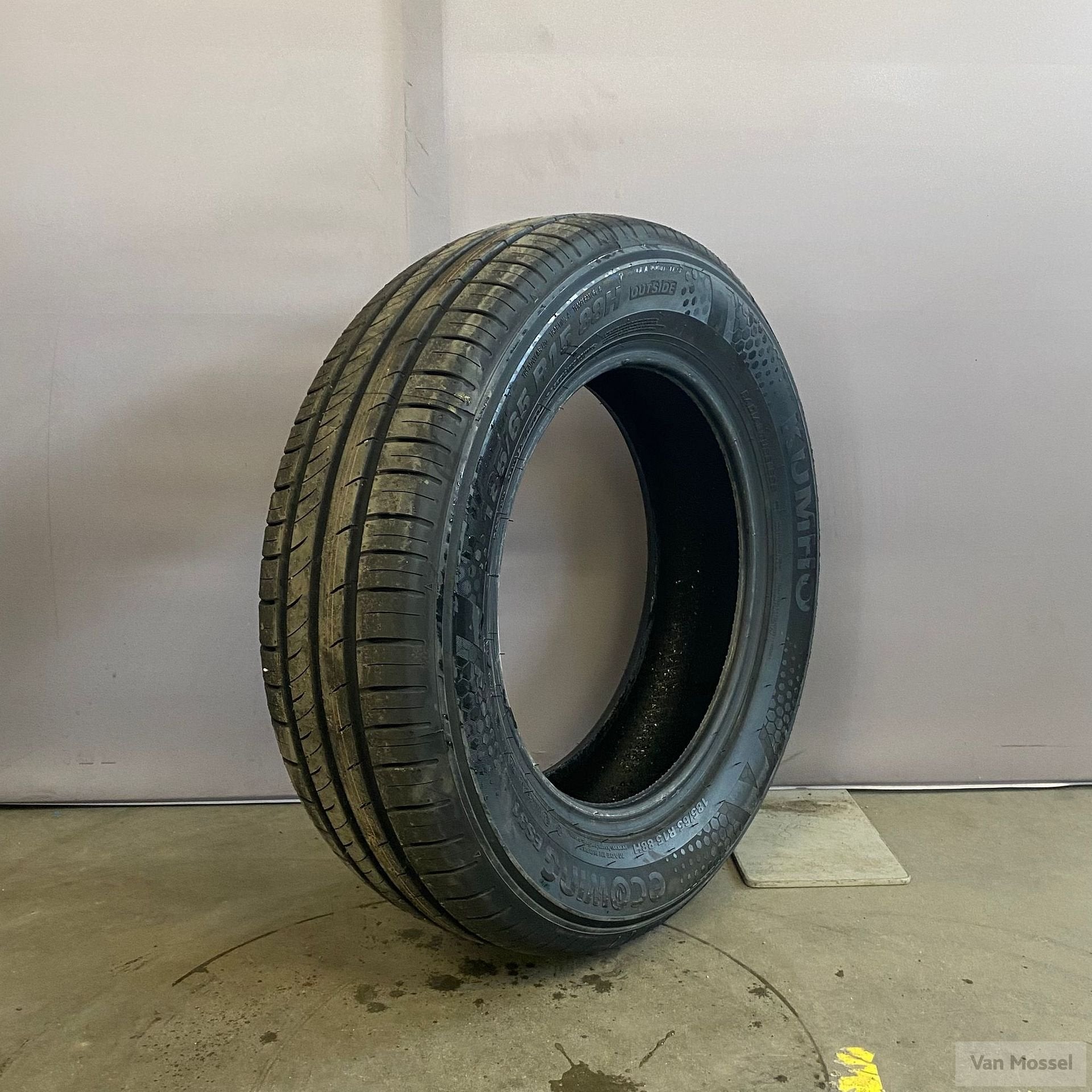 Kumho Ecowing ES31 185/65/R15 88H, Gebruikt, 15 inch, -, -
