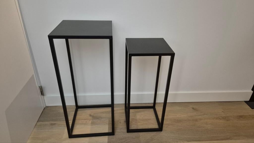Planten standaard zwart / bijzettafel, Huis en Inrichting, Woonaccessoires | Zuilen en Pilaren, Ophalen, Zo goed als nieuw