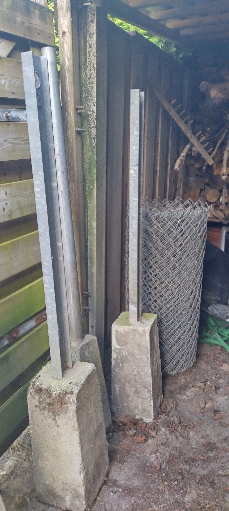 Harmonicagaas met palen en betonvoeten, Ophalen, Gebruikt, IJzer, Gaashekwerk