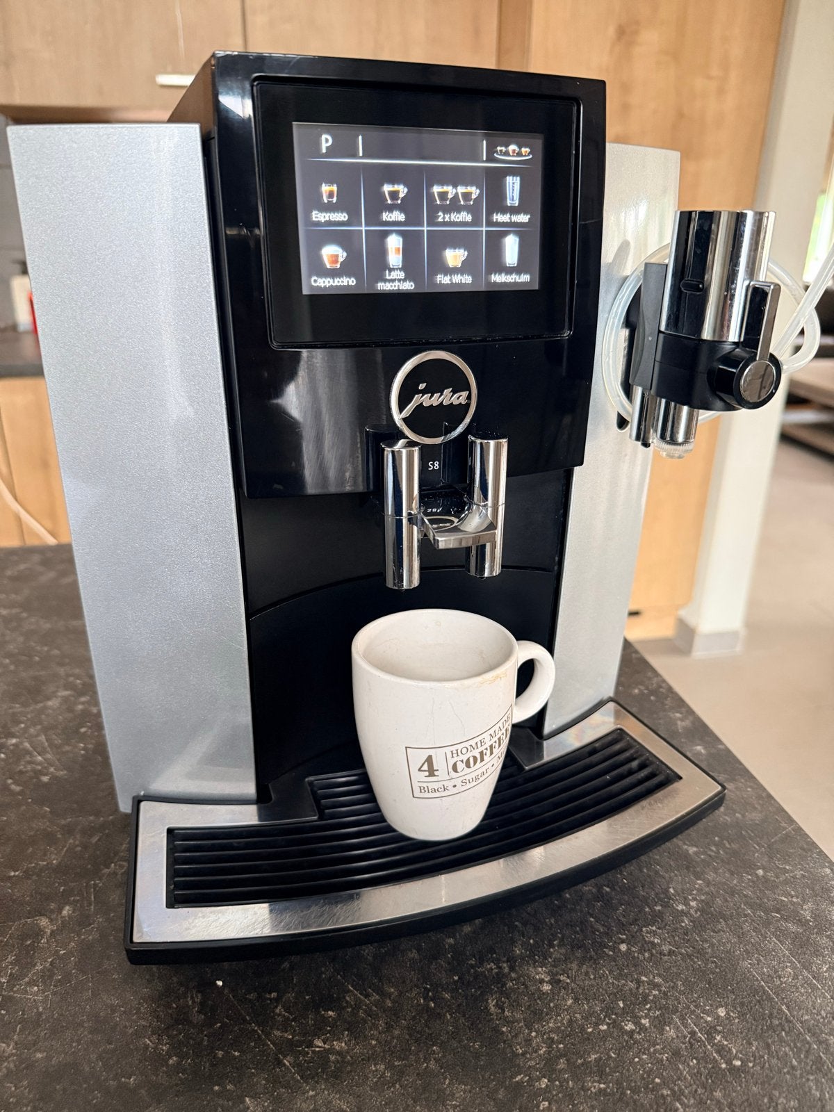 Jura S8 Koffiemachine - Zo goed als nieuw, Afneembaar waterreservoir, 10 kopjes of meer, Koffiemachine, Zo goed als nieuw