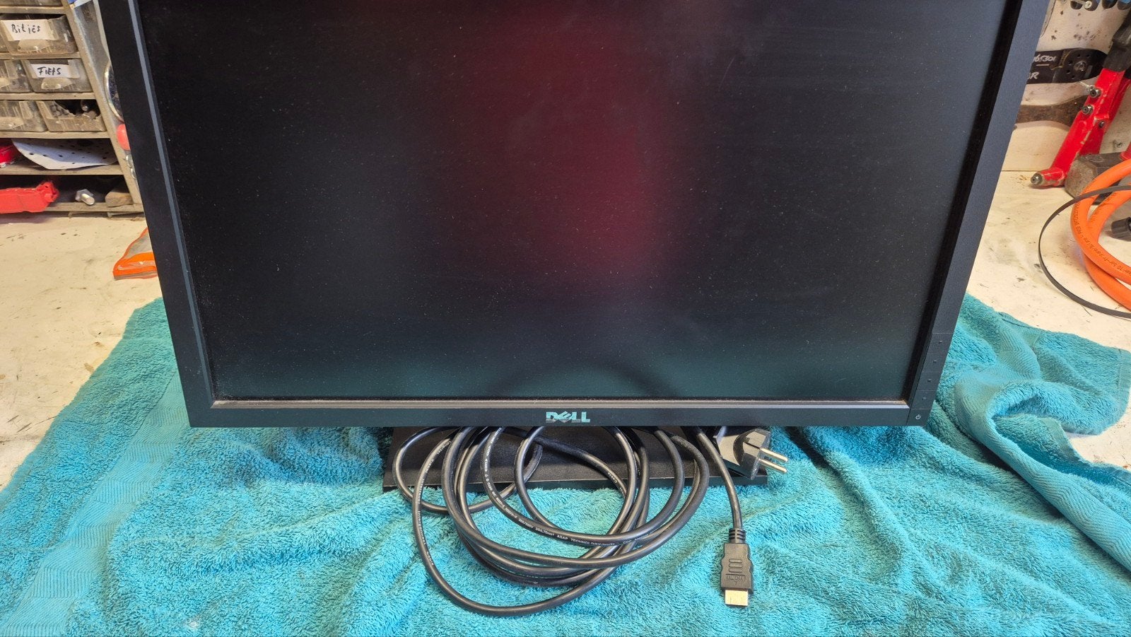 Dell monitor 22" inch, Ophalen of Verzenden, Zo goed als nieuw