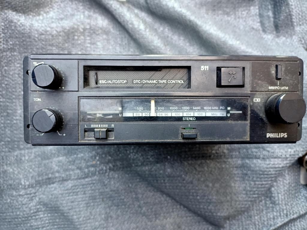 Vintage autoradio's Phillips 511 en Grundig WKC 2058 VD, Auto diversen, Autoradio's, Ophalen of Verzenden, Gebruikt