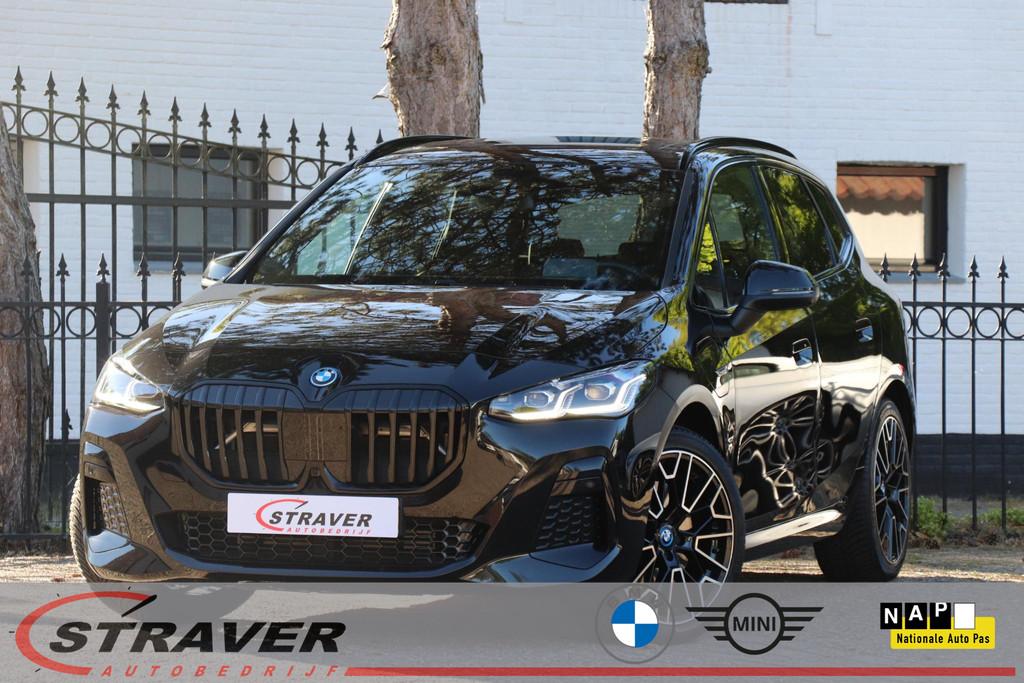 BMW 2-serie Active Tourer 230e xDrive |M-Sport |Harman/Kardo, Auto's, BMW, Automaat, Gebruikt, 16 kWh, 150 min