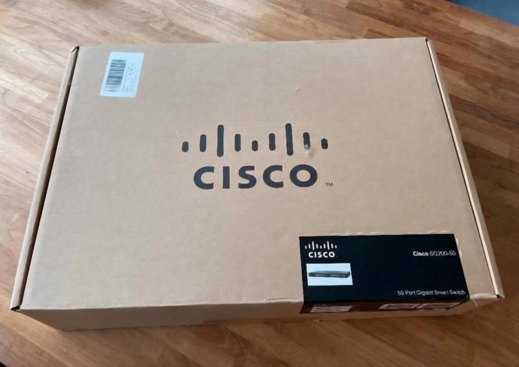 Cisco SG200-50 Gigabit Smart Switch - Nieuw in doos, Ophalen of Verzenden