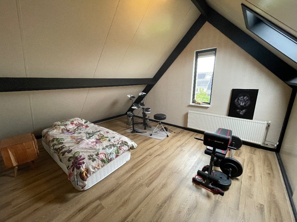 mooie kamer van 21 m te huur in groene wijk bij Markermeer, 20 tot 35 m², Almere