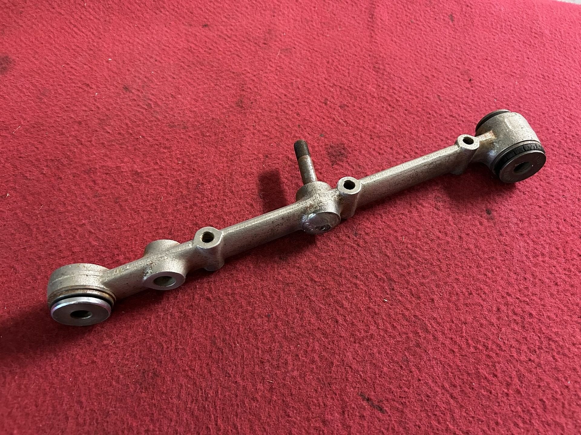 Ferrari 365 GTC / 400 GT onderste draagarmdeel, Gebruikt, -, -, Ophalen of Verzenden