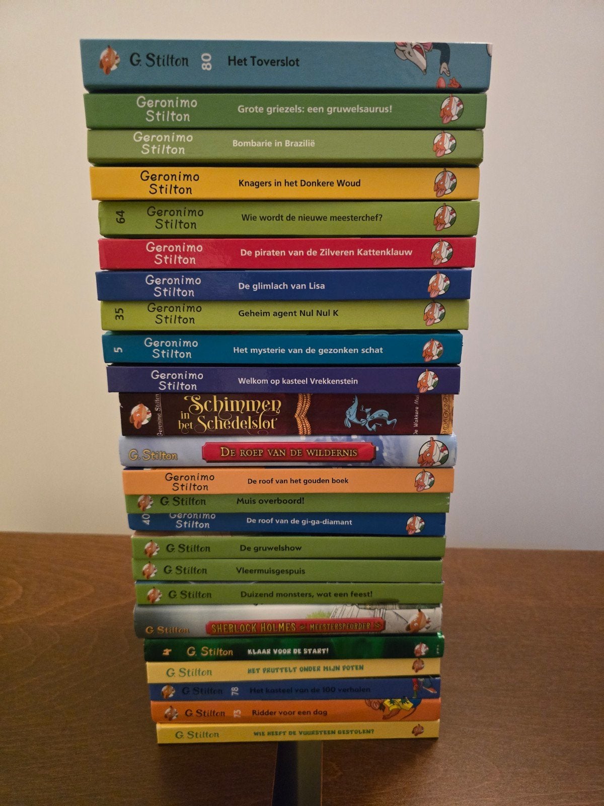 Grote collectie Geronimo Stilton-boeken - 24 stuks, Ophalen of Verzenden, Gelezen, Geronimo Stilton, Fictie algemeen