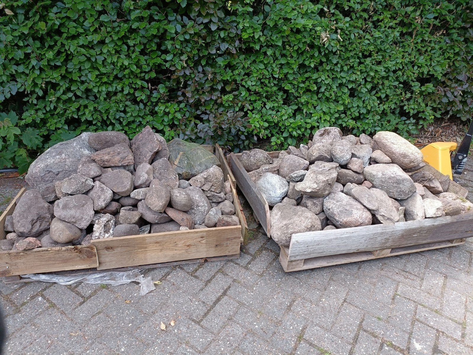 Gratis af te halen Natuursteen / natuur keien/ zwerfkeien, Tuin en Terras, Grind, Keien en Split, Ophalen, Graniet