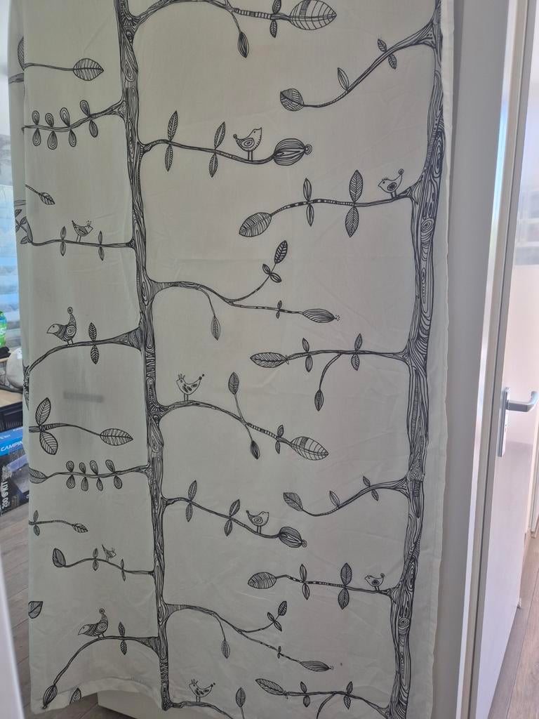 2 witte IKEA lussen gordijnen met boom- en vogelprint, Gebruikt, 100 tot 150 cm, 200 cm of meer, Ophalen of Verzenden