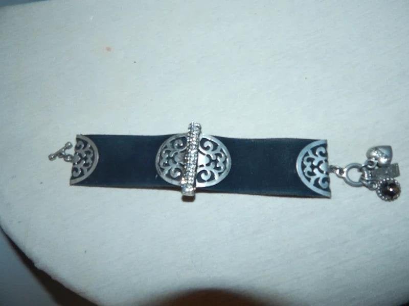 Otazu leren armband zilveren sier bewerking steentjes