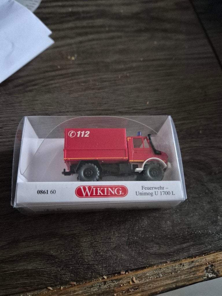 Wiking 086160 112 Mercedes Benz Brandweer Unimog u 1700 L, Hobby en Vrije tijd, Ophalen of Verzenden, Nieuw, Bus of Vrachtwagen