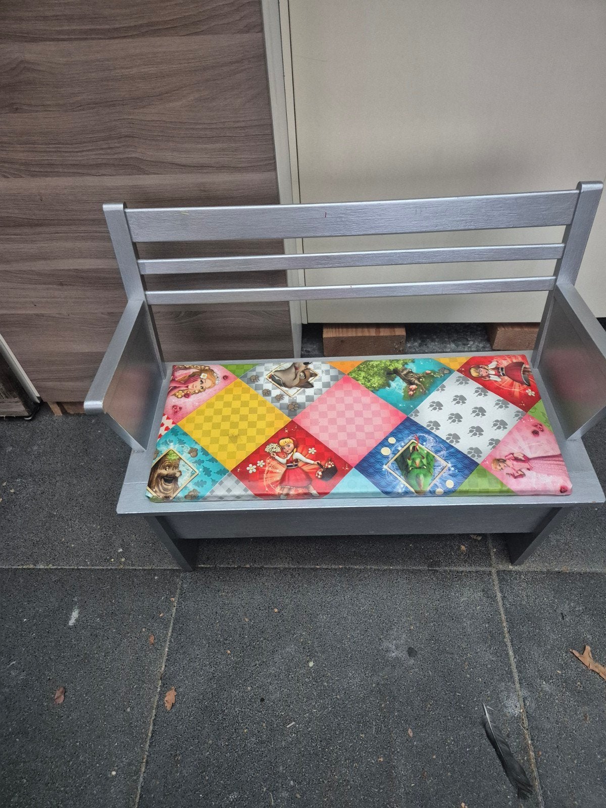 Kinderbankje met opbergruimte, Ophalen, Kindvriendelijk, Speels, Gebruikt, Overige kleuren