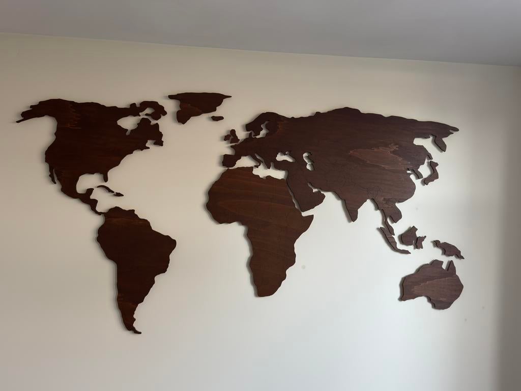 Houten wereldkaart muur, Ophalen