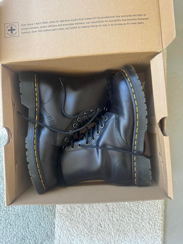 Dr. Martens 1460 Serena Atlas – new condition – EU 38, Ophalen of Verzenden, Zo goed als nieuw, Zwart