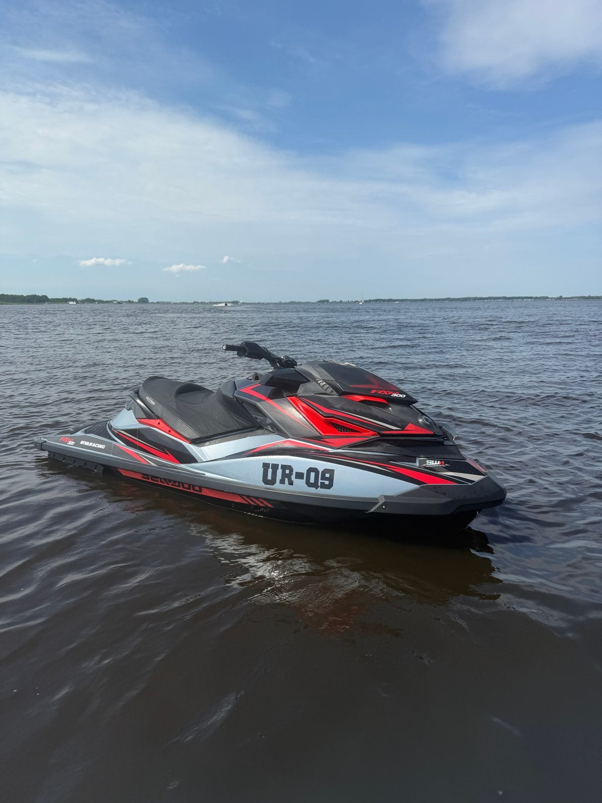 Seadoo RXP 300 2018 met trailer, 94 vaaruren, Ophalen, Zo goed als nieuw, Benzine, 200 pk of meer