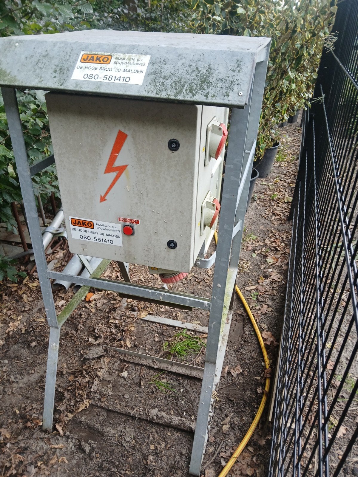 Jako bouwstroomkast met 2x 32A en 4x 230V aansluitingen, Ophalen, Gebruikt, Overige merken, Groepenkast