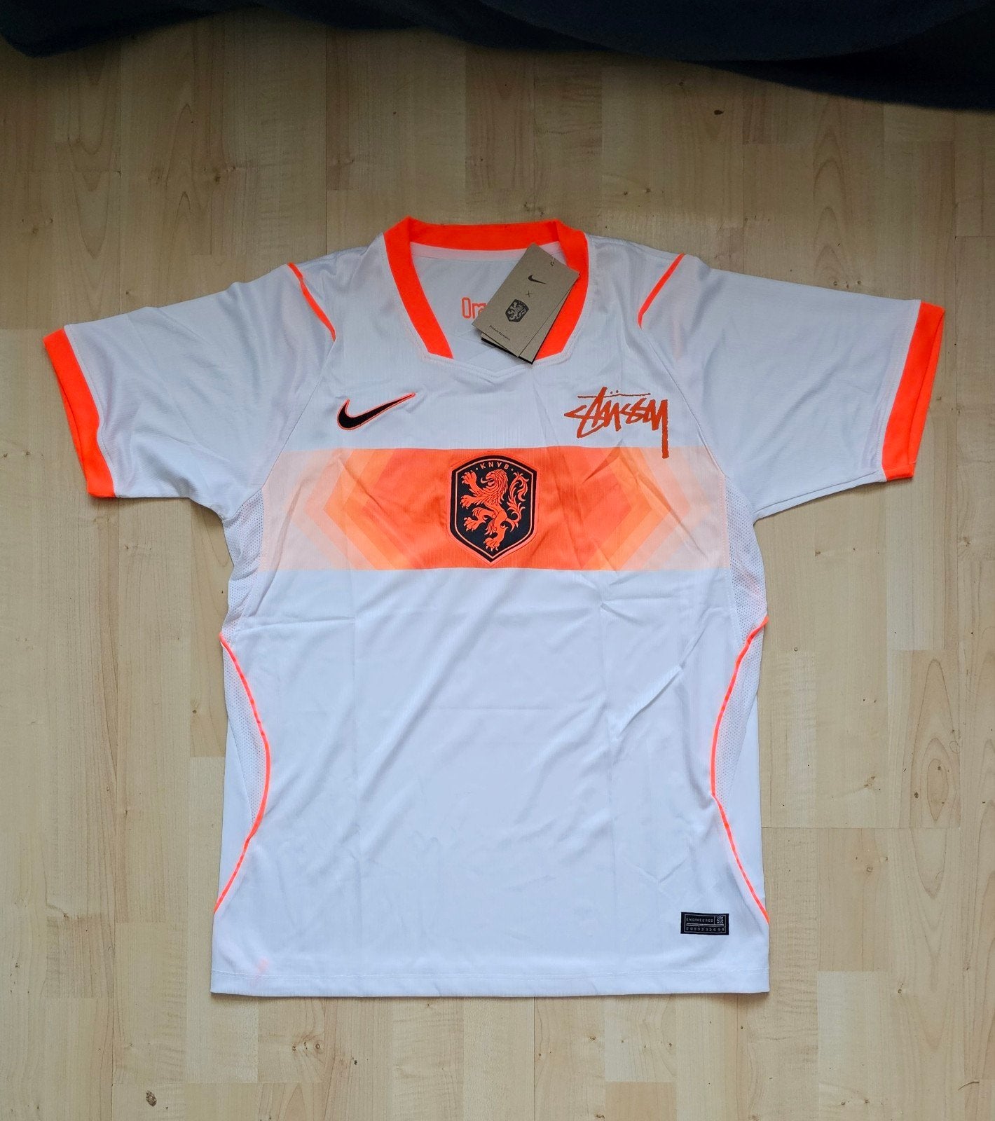 WK 26 Nederland shirt Stussy maat S, Ophalen of Verzenden, Nieuw, Shirt