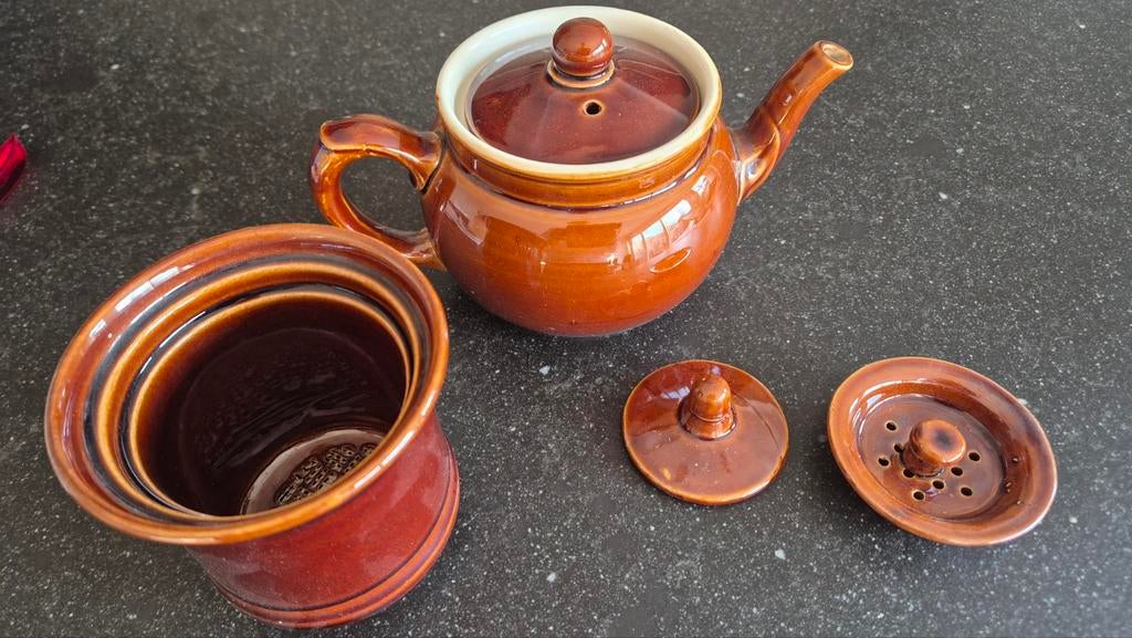 Compleet stel Villeroy en Boch teastel, Ophalen of Verzenden