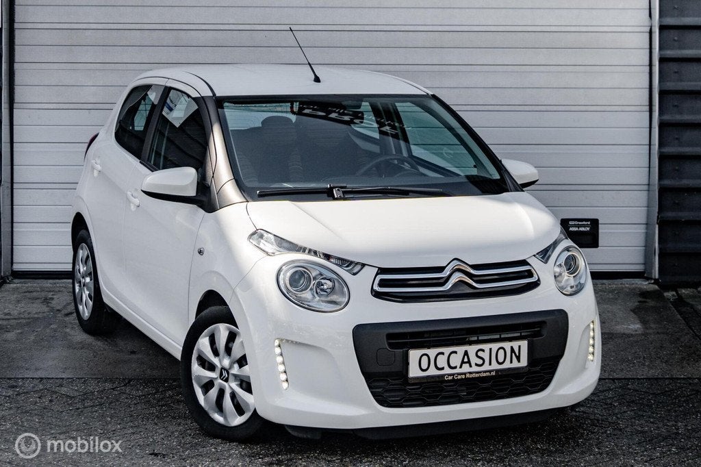 Citroen C1 1.0 VTi Shine |Stoelverwarming|Camera|Carplay, Voorwielaandrijving, Gebruikt, Euro 6, Start-stop-systeem