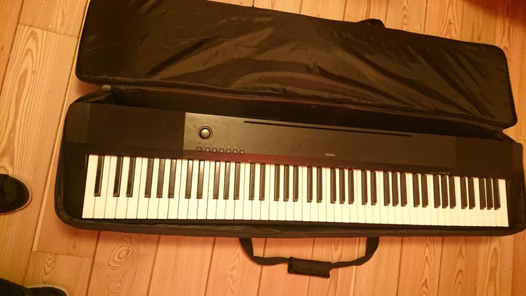 Digitale piano Casio CDP 120 met hoes, Ophalen, Gebruikt, Zwart, Digitaal