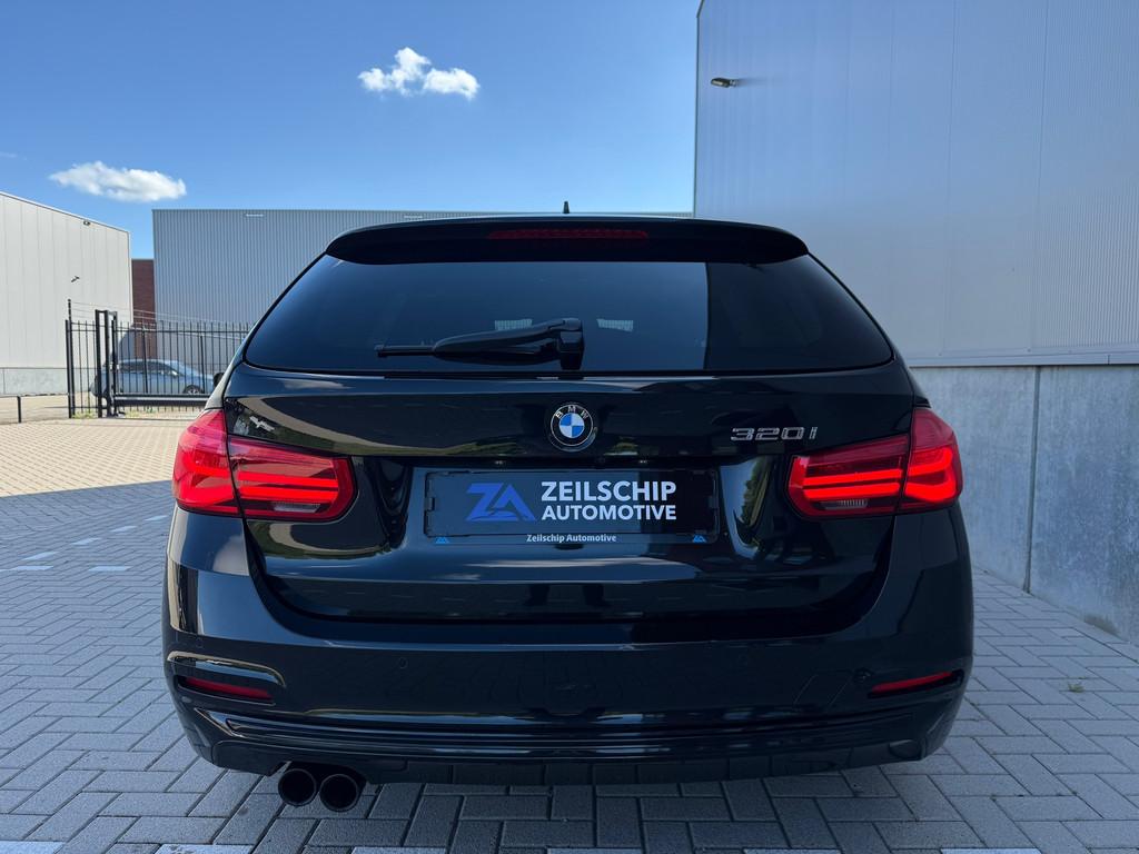 BMW 3-serie Touring 320i M Sport Shadow High Executive|Navi|, Automaat, 1998 cc, 4 cilinders, Zwart