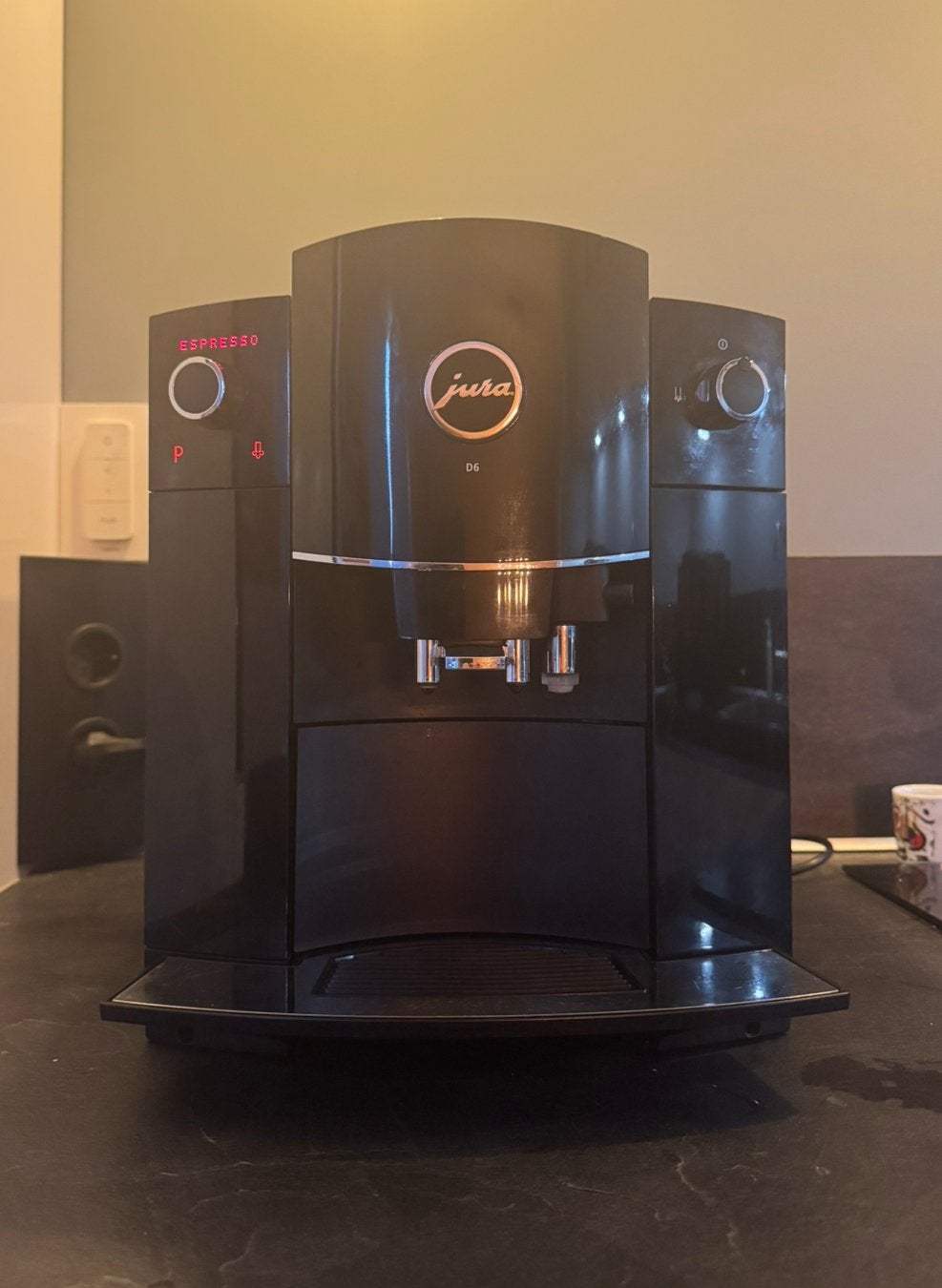 Jura D6 Gereviseerd, Witgoed en Apparatuur, Ophalen, Koffiemachine, Zo goed als nieuw, 4 tot 10 kopjes