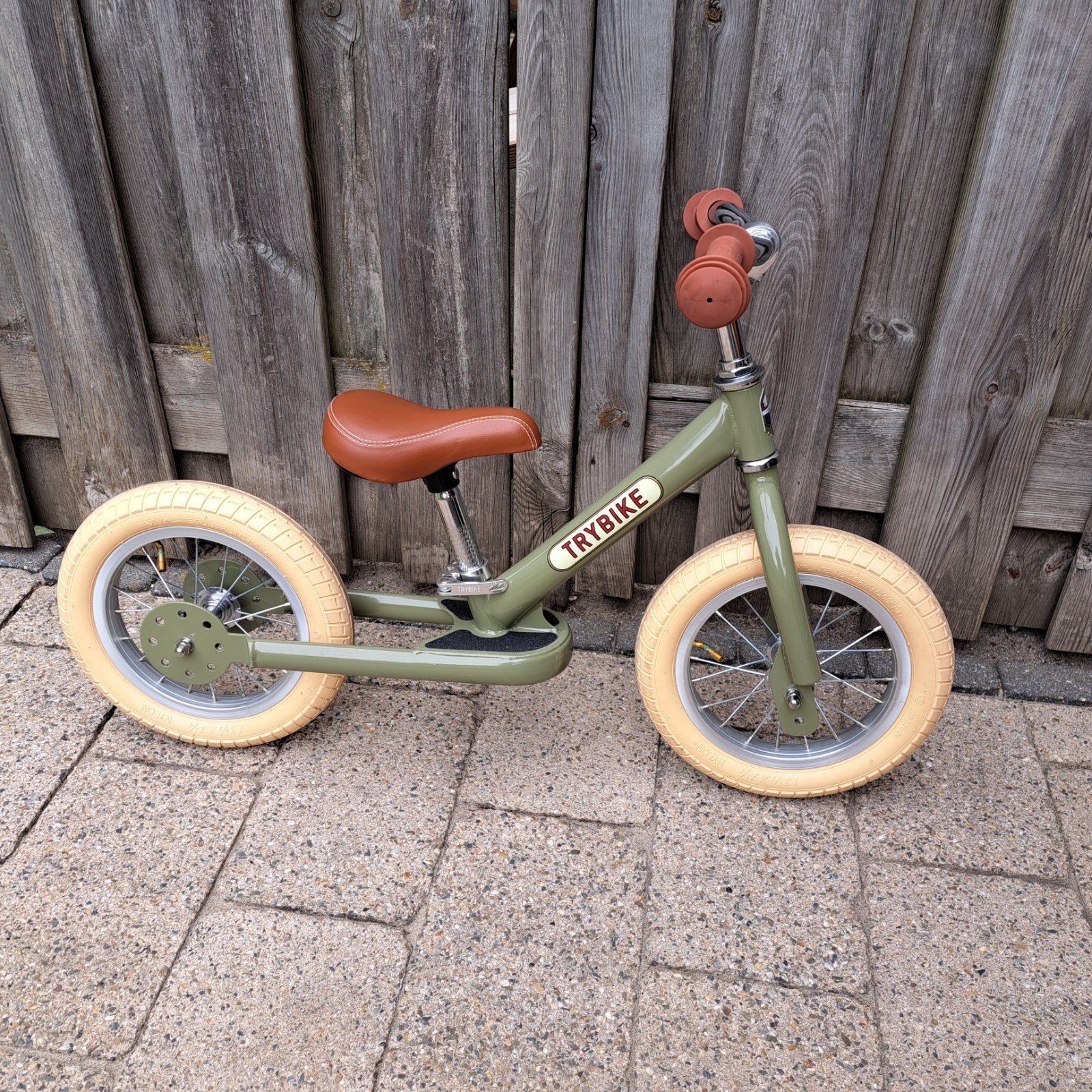 Trybike Steel 2-in-1 loopfiets en driewieler - Olijfgroen, Ophalen, Zo goed als nieuw, Minder dan 16 inch, Trybike