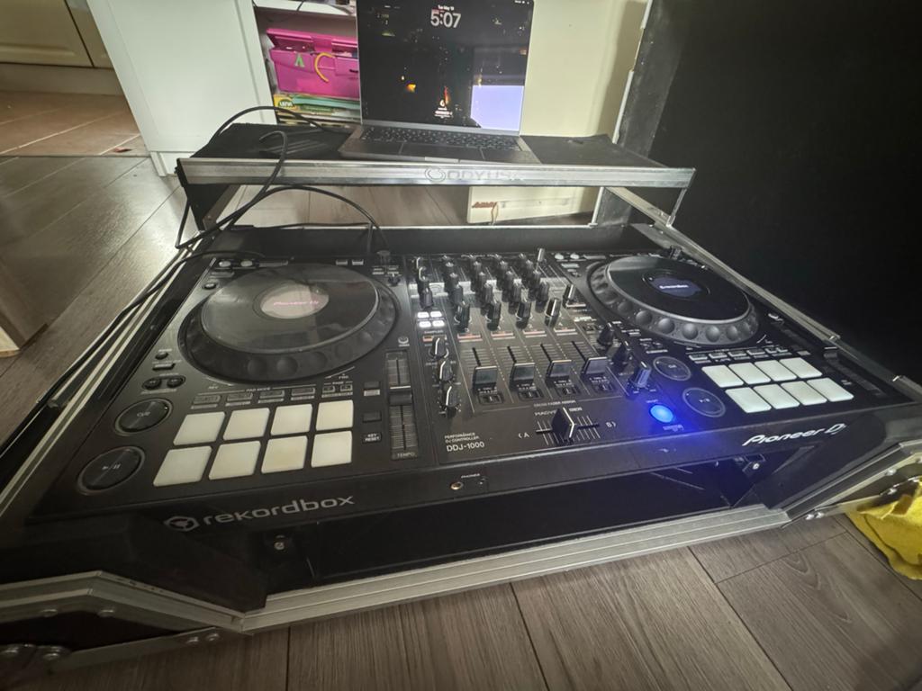 Pioneer DDJ-1000 met Flightcase en Decksaver, Ophalen, Gebruikt, Dj-set, Pioneer