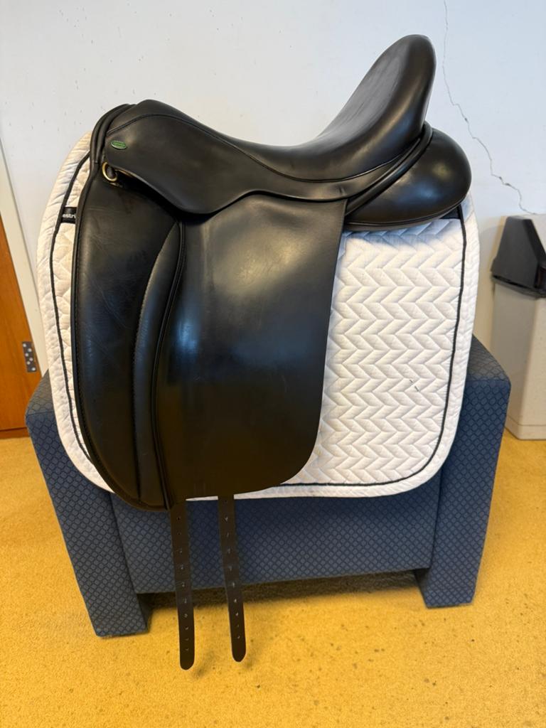 HULSEBOS WB4 17 inch DRESSUURZADEL medium boom zwart!, Dieren en Toebehoren, Ophalen, Gebruikt, Dressuur