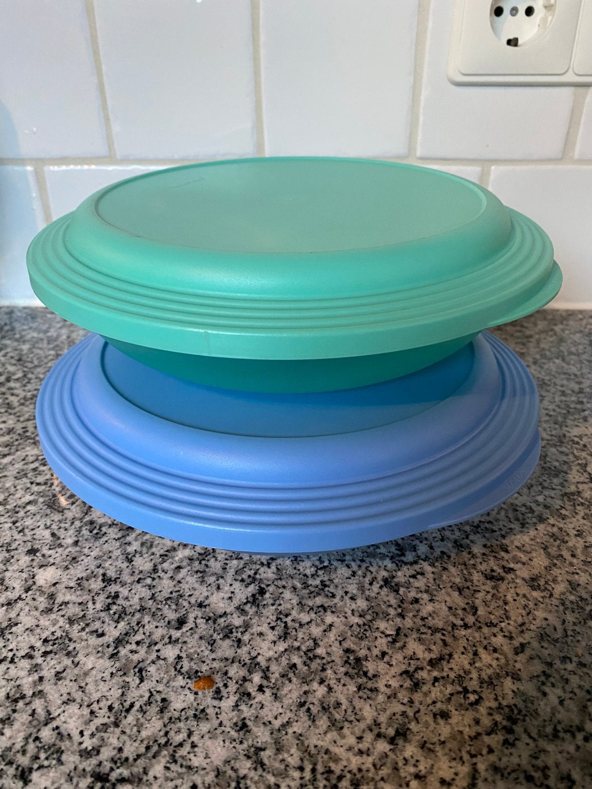 Tupperware Trendy serveerschaal/bewaar doos 2x, Ophalen of Verzenden, Zo goed als nieuw, Blauw, Schaal