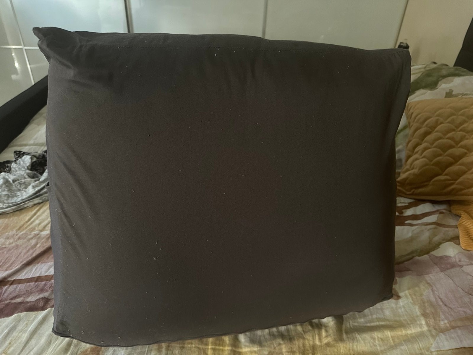 2 kussens lekker lui lezen, Huis en Inrichting, Slaapkamer | Beddengoed, Ophalen, Zo goed als nieuw