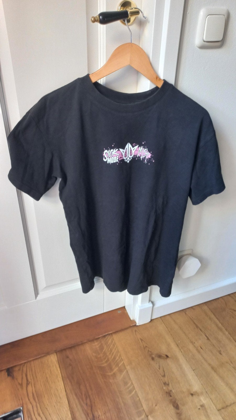 Rave Love T-shirt Zwart Maat S Stevige Kwaliteit, Ophalen of Verzenden, Gedragen, Maat 46 (S) of kleiner, Zwart