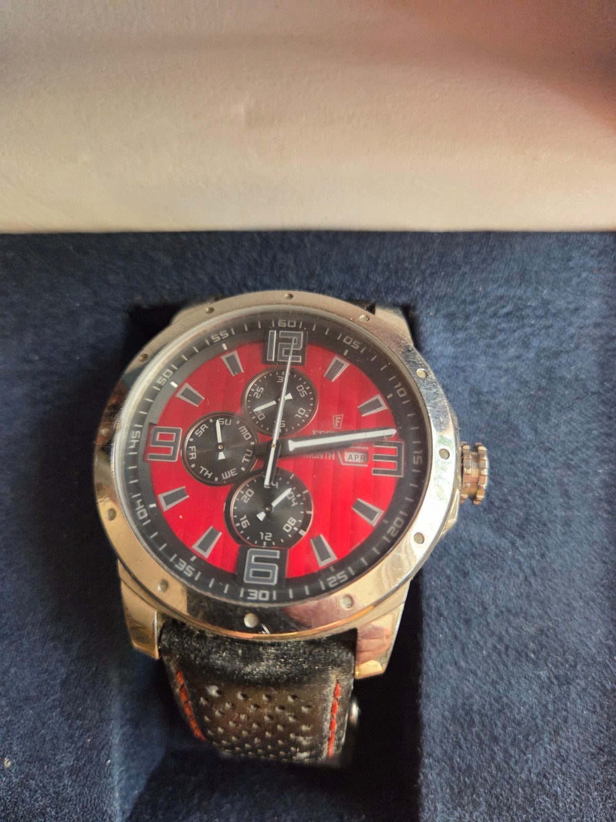 Festina Herenhorloge met Rode Wijzerplaat en Zwarte Band, Overige merken, Staal, Polshorloge, Ophalen of Verzenden